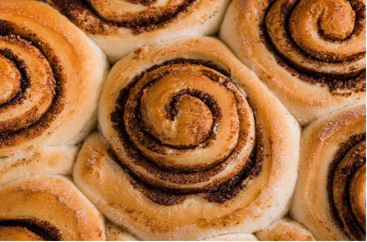 CINNAMON ROLL